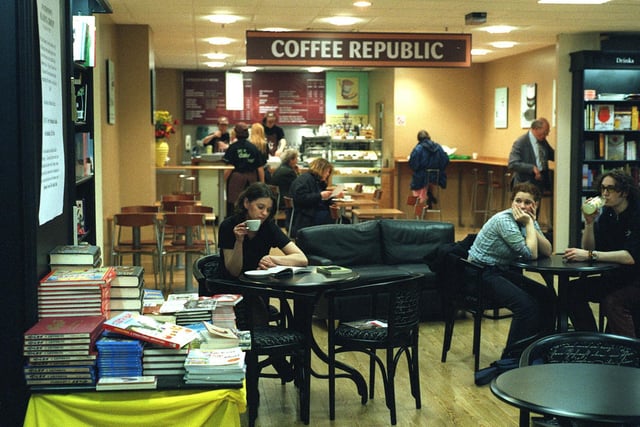 Coffee Republic at Waterstones Bookshop on Albion Street in May 1999.