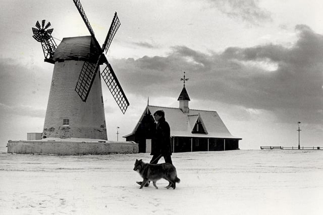 Tom Martin remembers the 1980s being particularly cold with temperatures down to a baltic minus 12. This photo taken in 1981 shows Lytham Green