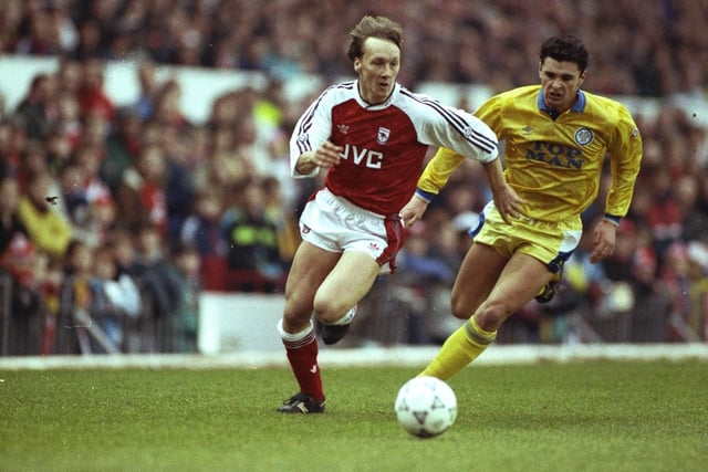 Speed chases down Arsenal's Lee Dixon in a goalless draw at Highbury Stadium on January 27 1991.