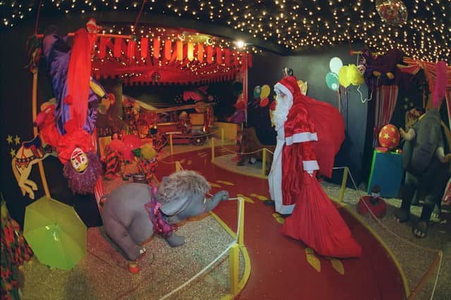 Enjoy these photo memories of Leeds in December 1996. PIC: Bruce Rollinson