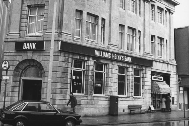 Williams and Glynn Bank, Talbot Road, January 1984