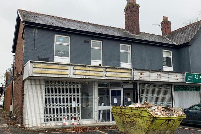 Plans have been launched for a new "high class bar" in the heart of Longton.
Bar Lounge Venues Ltd - the parent company of Penwortham' s popular Lime Bar - have made an application to change the use of two vacant units at 2-6 Chapel Lane. The group also have plans to open "on the other side of Preston" in the coming year.