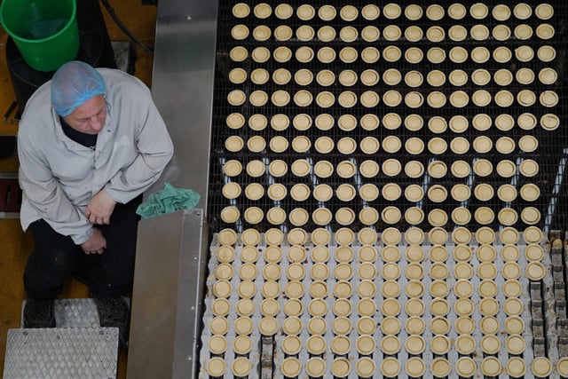 Each mince pie production line can assemble and bake 720 pies per minute