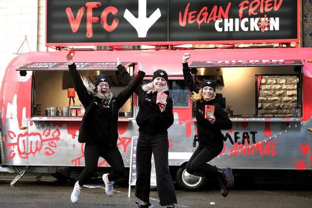 Vegan Fried Chicken Lily Walker, Josie Walker, Jenna Walop.
