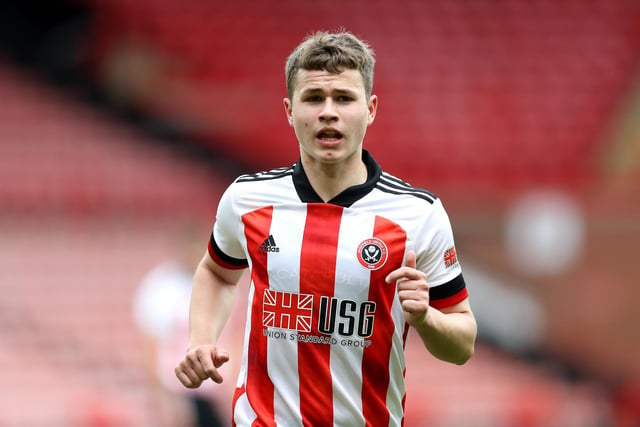 Sheffield United and Southend United have opened talks about the futures of Zak Brunt and Kacper Lopata, who are currently on loan at the National League club (Southend Echo)
