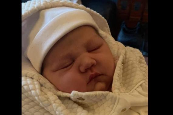 Mandy Stirling-scholes shared a photo of her beautiful great granddaughter.