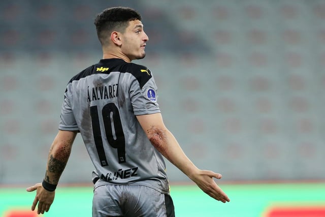 Leeds United have entered the race for Peñarol’s Agustín Álvarez. The 20-year-old has scored 23 goals and claimed five assists in 40 matches across all competitions this season. (La República).