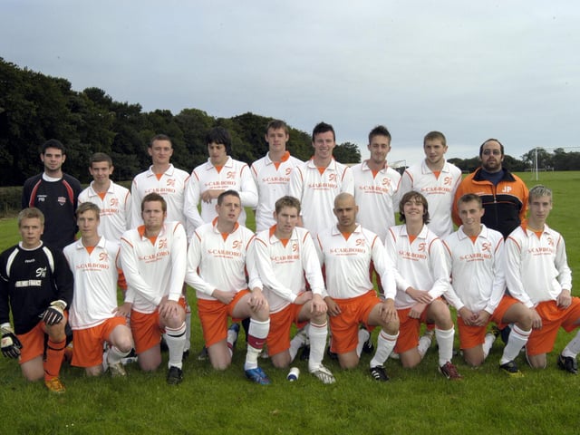 Do you recognise anyone in this football team?