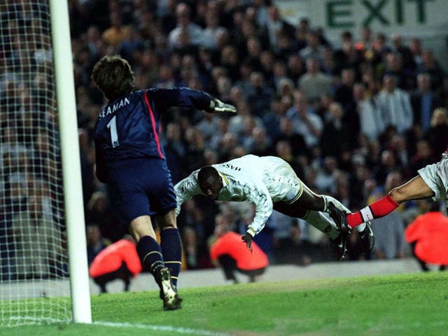 Jimmy Floyd-Hasselbaink heads home what proved to the winner.