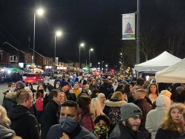 Crowds throng Liverpool Road during Penwortham's Christmas Markets yesterday evening (Wednesday, December 15). Pic credit: Stephen Murtagh