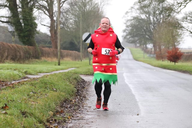 Dave Pring gets into the festive spirit at the Bridlington Road Runners Christmas Handicap race

Photo by TCF Photography