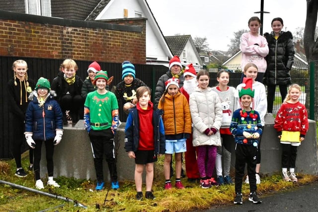 Bridlington Road Runners Juniors line up before their own Christmas Handicap race

Photo by TCF Photography