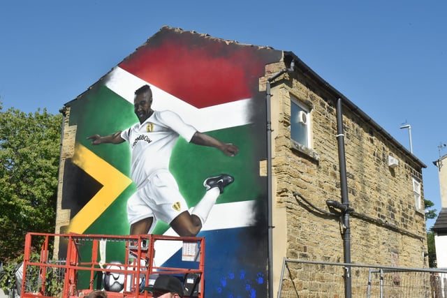 Leeds legend Lucas Radebe has been immortalised in Chapel Allerton. The artwork was funded by Fans For Diversity alongside LUST and completed by artist Adam Duffield.