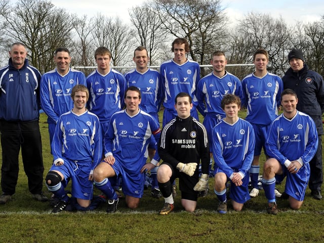 Do you know the team or any of the players in this photo?