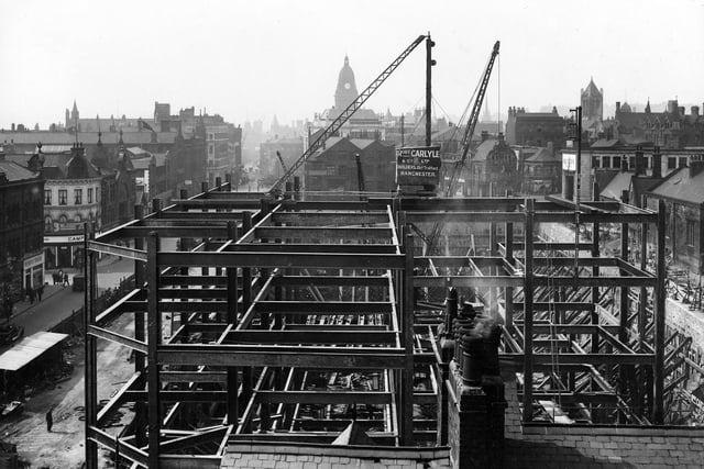 Store construction in August 1931. At this time The Headrow was undergoing substantial alterations including widening to 80 feet.