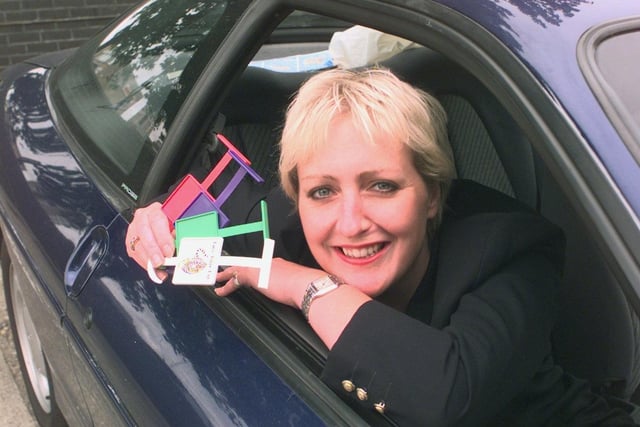 This is entrepreneur Amanda Ackroyd from Pudsey who in July 1999 had invented a gadget for carrying takeaways in the car.
