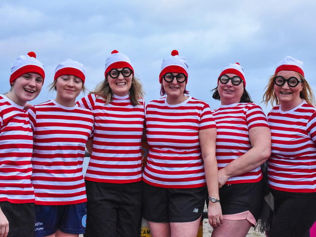Splashing start to 2022 - Pictures by Keith Douglas Photography