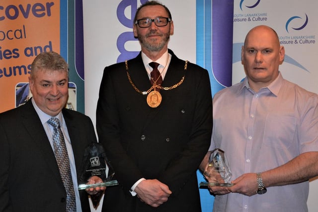 Lanark bowler Ian Bell (left) who lost only two competitive matches in 2019, is pictured with Senior Male runner-up Graeme Ferguson (right) and Provost Ian McAllan