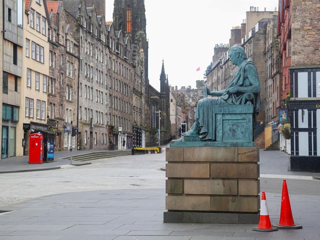 A never-before-seen deserted Royal Mile.
