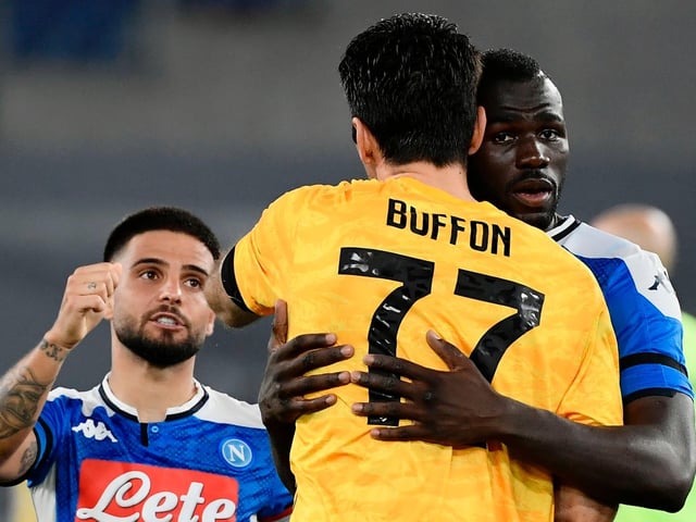 Newly crowned Premier League champions Liverpool are set to make a bid for Napoli's Senegal defender Kalidou Koulibaly. (Tuttomercato)