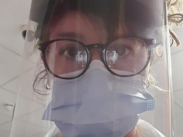 Lynn Burton said: "This is my daughter Francesca Coad Guido. She works at Worthing Hospital. It has been so tough. I pray there isn't a second spike don't think she or myself could go through that again." SUS-200707-104706001