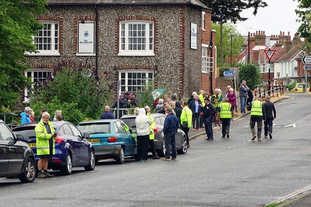 Dozens gathered to commemorate one of Chichester Canal’s key volunteers, Malcolm Maddison, on Tuesday, June 30