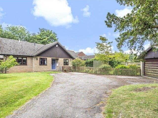 Hartwell Road, ASHTON This well-presented 1782 sq ftfour-bedroom detached bungalow in a highly sought after village. As well as the four bedrooms, there is a sitting room, kitchen/dining room, utility room, study, two ensuites, and bathroom plus enclosed landscaped gardens and a huge driveway and double garage. Marketed by Mustard, Towcester