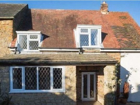 220,000  2 bedroom cottage in Green Street, Milton Malsor. Marketed by Rheyn Jordan, Milton Keynes