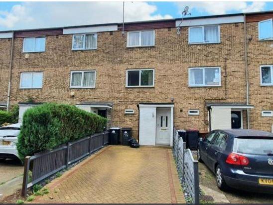 189,995 3 bedroom terraced house in Wade Meadow Court, Lings. Marketed by Horts