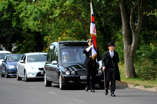 Mike Cole's funeral in Pagham. Pic Steve Robards SR2007141 SUS-200714-111053001