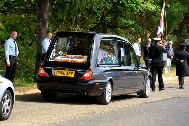 Mike Cole's funeral in Pagham. Pic Steve Robards SR2007141 SUS-200714-111200001