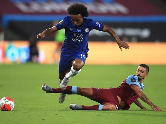 West Ham are prepared to let Manuel Lanzini and Fabian Balbuena leave West Ham this summer. The Hammers all but secured their PL safety with a win against Watford and David Moyes is keen to reshape his squad.