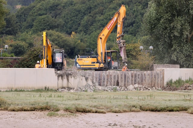Demolition of tidal defences in Shoreham