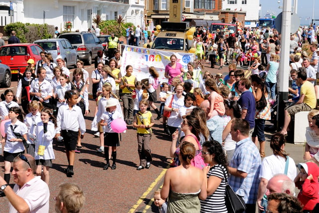 Bexhill Carnival 2010. 
Pictures: Tony Coombes BH31702