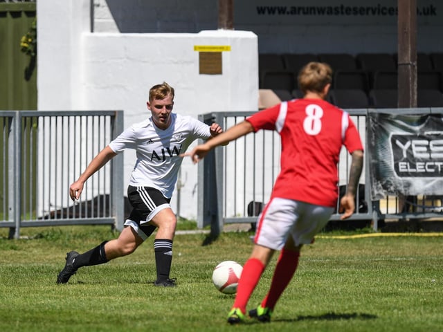 Action from the Arundel-Loxwood pre-season friendly / Pictures: PW Sporting Photography