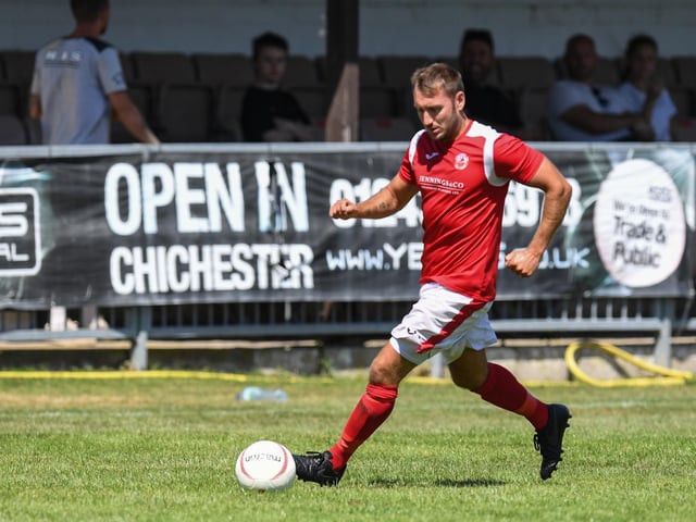 Action from the Arundel-Loxwood pre-season friendly / Pictures: PW Sporting Photography