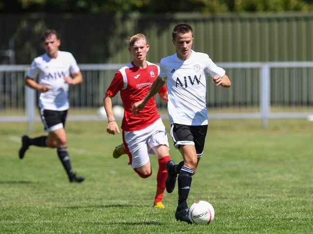 Action from the Arundel-Loxwood pre-season friendly / Pictures: PW Sporting Photography