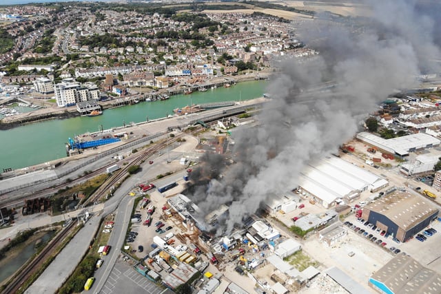 EAST SUSSEX FIRE AND RESCUE WAREHOUSE FIRE NEWHAVEN 8-8-20 SUS-200808-175132001