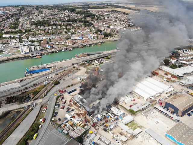 EAST SUSSEX FIRE AND RESCUE WAREHOUSE FIRE NEWHAVEN 8-8-20 SUS-200808-175132001