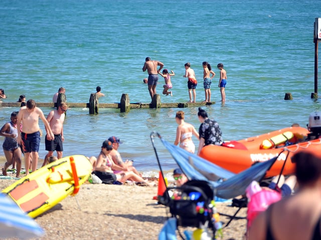 It was a scorching hot day weekend in Littlehampton. Pictures: Steve Robards