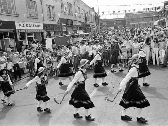 Morris dancing in The Jamb