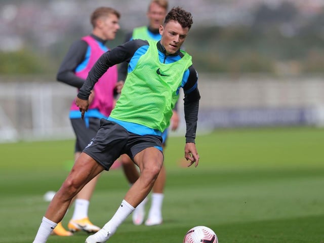 Ben White is set to sign a new-long term contract with Brighton. Leeds were desperate to keep the defender after his impressive form while on loan with the Whites last season and had three bids of more than £20m rejected by Albion. "He's a terrific young player," said Albion chief exec Paul Barber "Leeds did a fantastic job in helping us develop him."