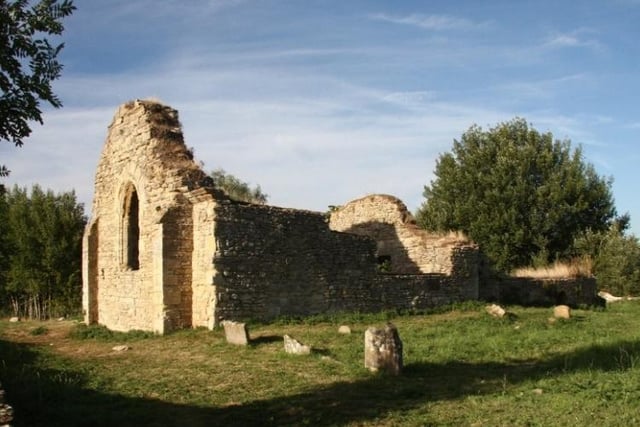 The Grade II listed remains of St Peters Church and remnants of a walled graveyard can be found in Stanton Low Park (C) The Parks Trust