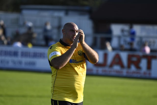 Captain Liam Dolman applauds the travelling fans after Diamonds saw things out to earn a point