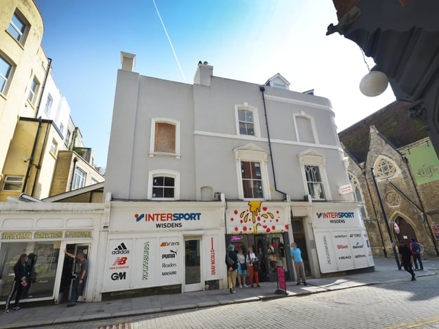 File: Trinity Triangle in Hastings
Claremont SUS-200921-093220001
