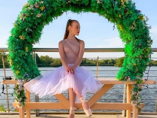 A recently established shopping centre, it can be found just off the A45 at the heart of the Nene Valley Living Landscapes. It is home to areas of protected wetland, a range of big brand fashion stores and lakeside restaurants.