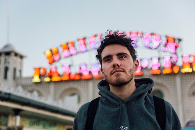 Alfie Deyes is a vlogger with 3.7m followers on Instagram and 4.8m on YouTube. He lives in Brighton with partner Zoe Sugg (@alfiedeyes)