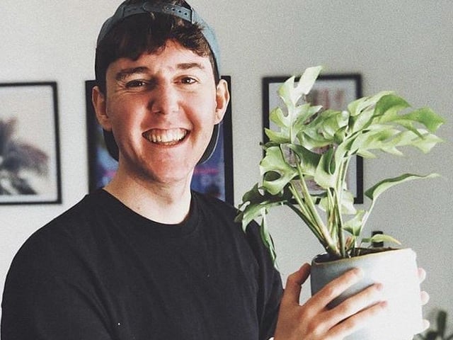 MyName'sChai, AKA Charlie Cameron, makes videos on gaming and vlogs, and has racked up a following of just under 400k on Youtube. (@mynameschai)
