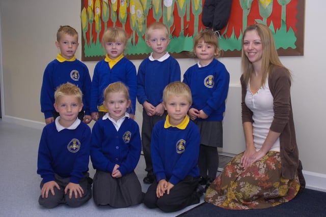 Pupils are pictured with new class teacher Elizabeth Shaylor.