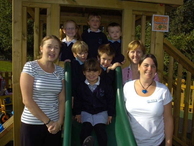 Pupils are pictured (from left) with class teacher Katie Skipworth and new additional teaching assistants Louise Bullen and Julie Dawson.